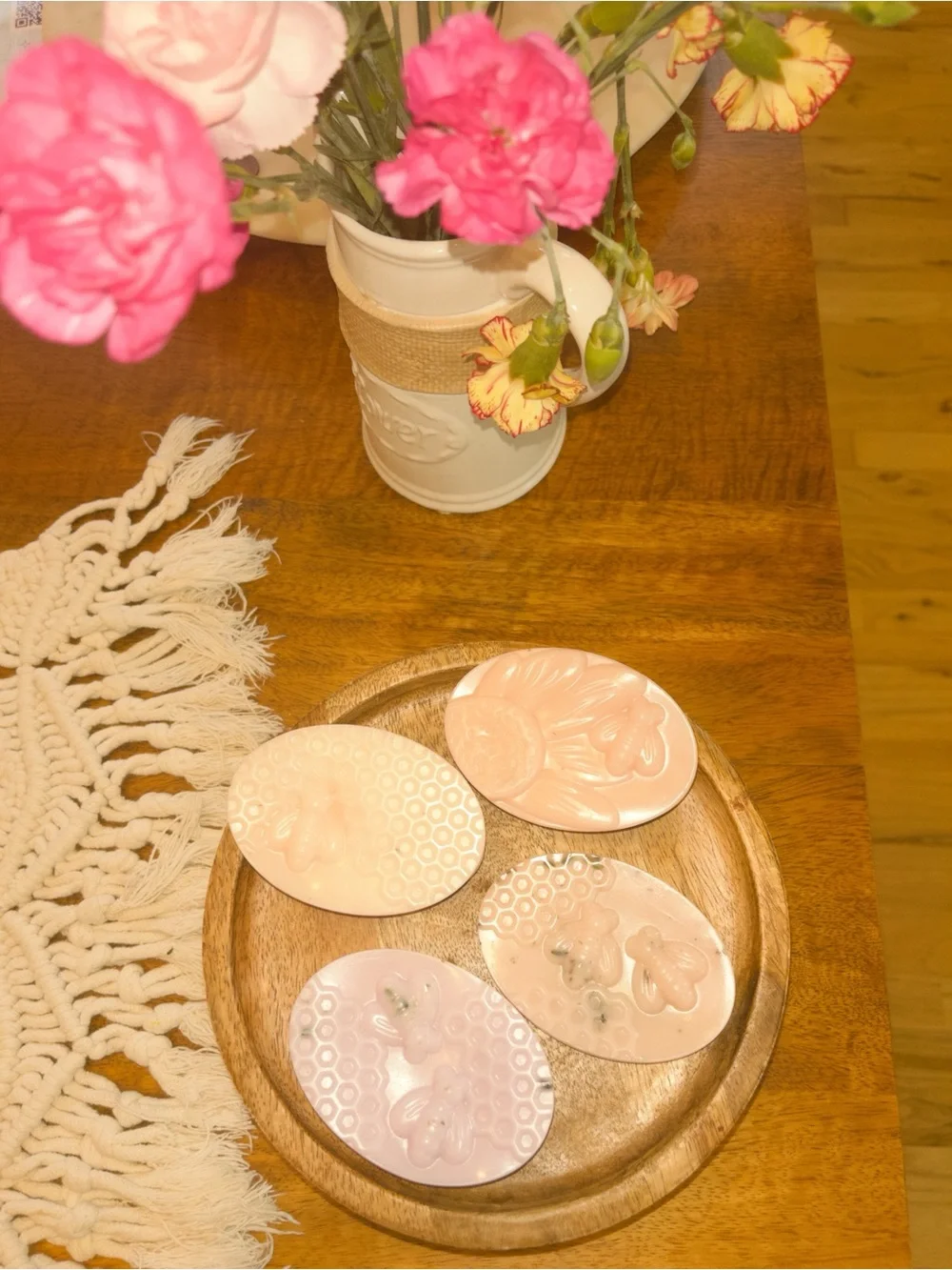 Handcrafted Pink Ceramic Bee Soap Dish Set - Home Accents